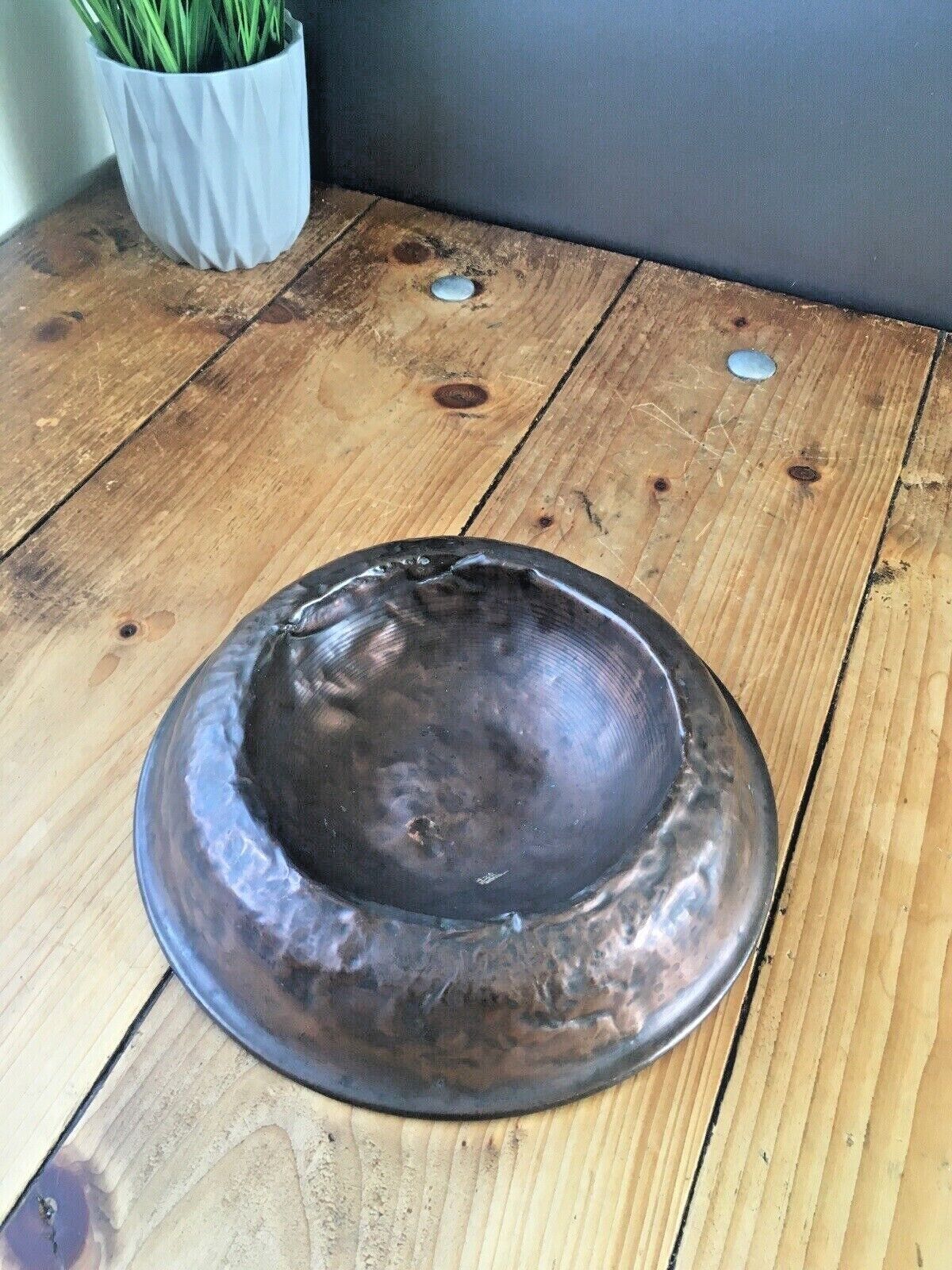 photo furniture Antique 19th C Arts & Crafts Beaten Copper Dog Bowl Pet Cat Dish Food Water