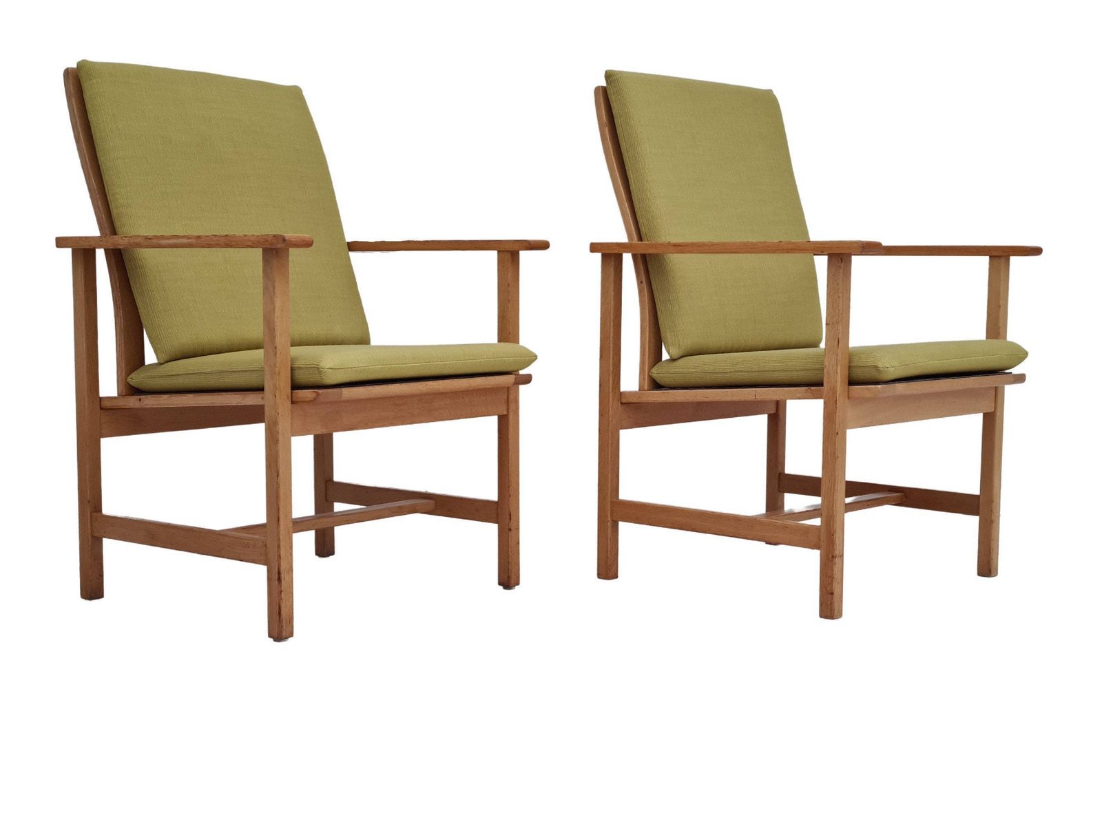 Danish Design By Børge Mogensen, Completely Renovated Reupholstered Armchair, 80s, Furniture Wool, Oak