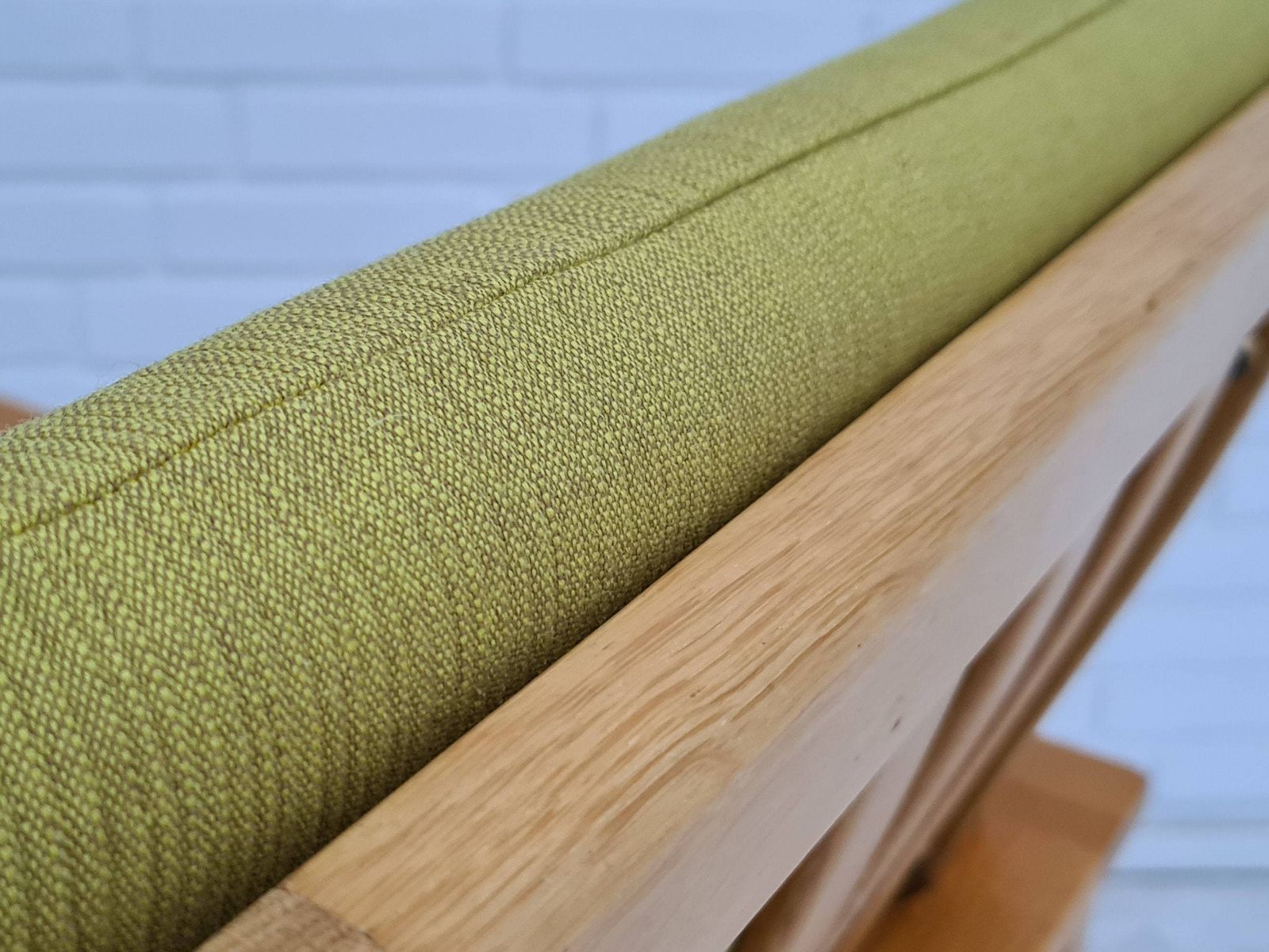 Deens Design Van Børge Mogensen, Volledig Nagezien En Opnieuw Bekleed Fauteuil, Jaren 1980, Meubelwol, Eiken photo for sale