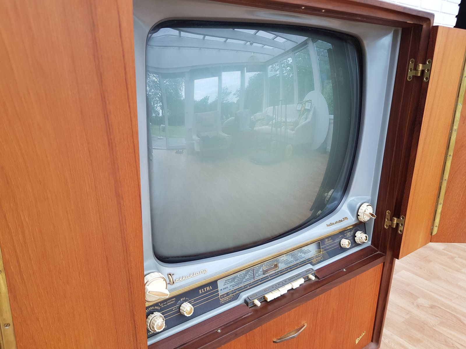 Vintage Deens Televisie  En Grammofoonmeubel, Radio, Eltra Bella Vista, Jaren 1960, Teakhout. photo buy