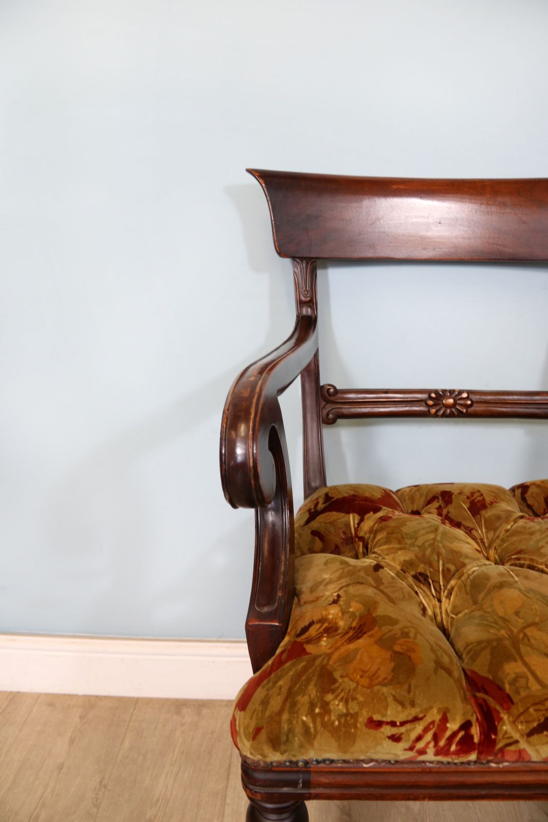 A Lovely Comfortable Victorian Mahogany Bar Back Carver Chair photo furniture