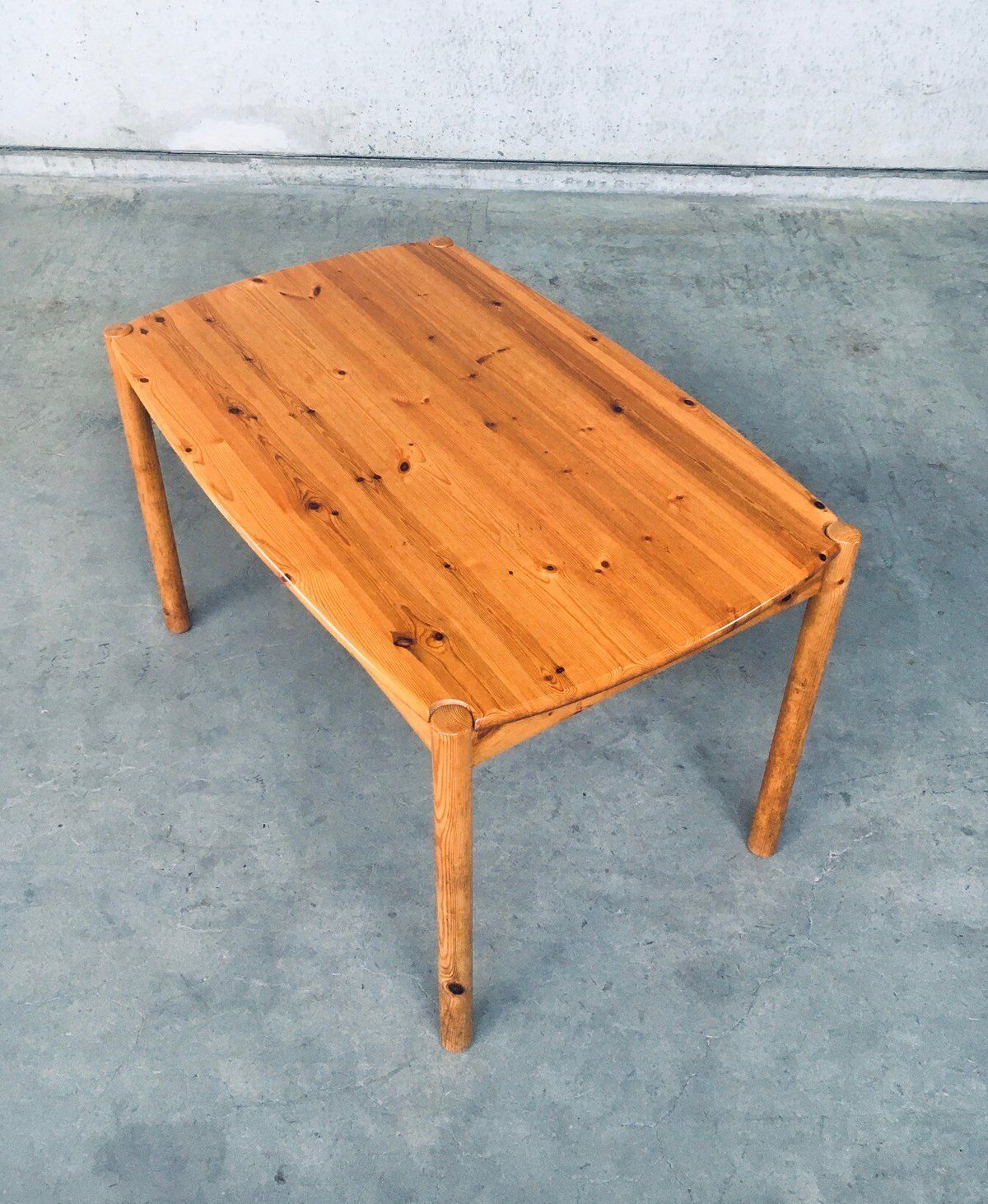 photo vintage Deense Grenenhouten Stoelen En Tafel In De Stijl Van Rainer Daumiller, Ca. 1975
