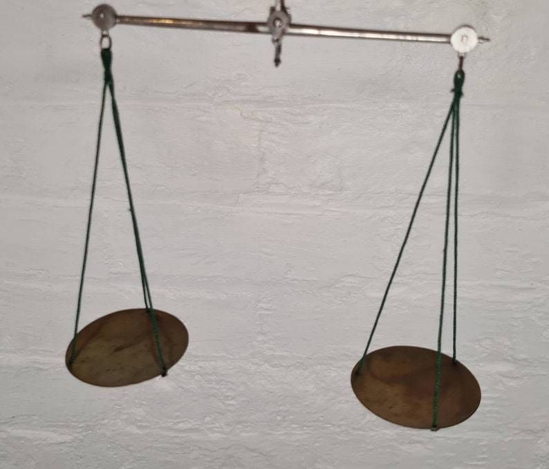 Antique Brass Sovereign Scales With Robinson Family Crest Apothecary  Jeweller's Scales photo vintage