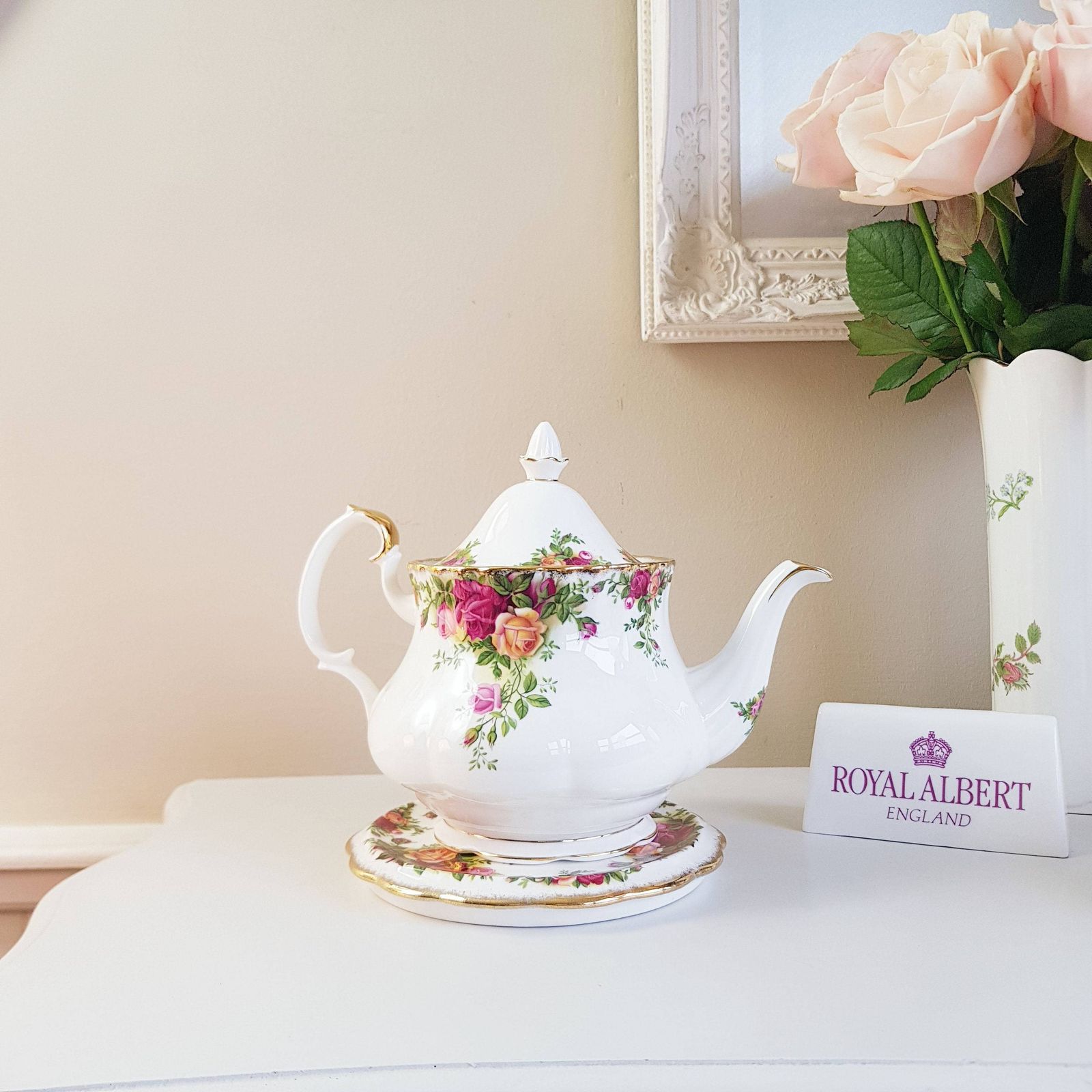 photo furniture Royal Albert "Old Country Roses" – Bone China Onderzetter Voor De Theepot