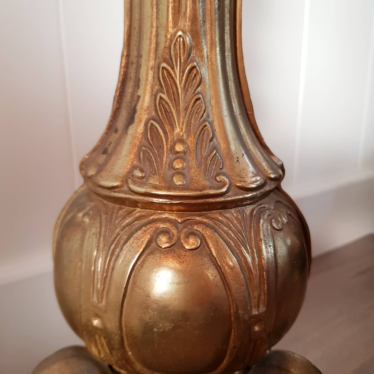 Staande Kapstok, Marmeren Kapstok Met 4 Messing Haken, Italiaanse Halkapstok, Hollywood Regency Stijl, Video Beschikbaar photo buy