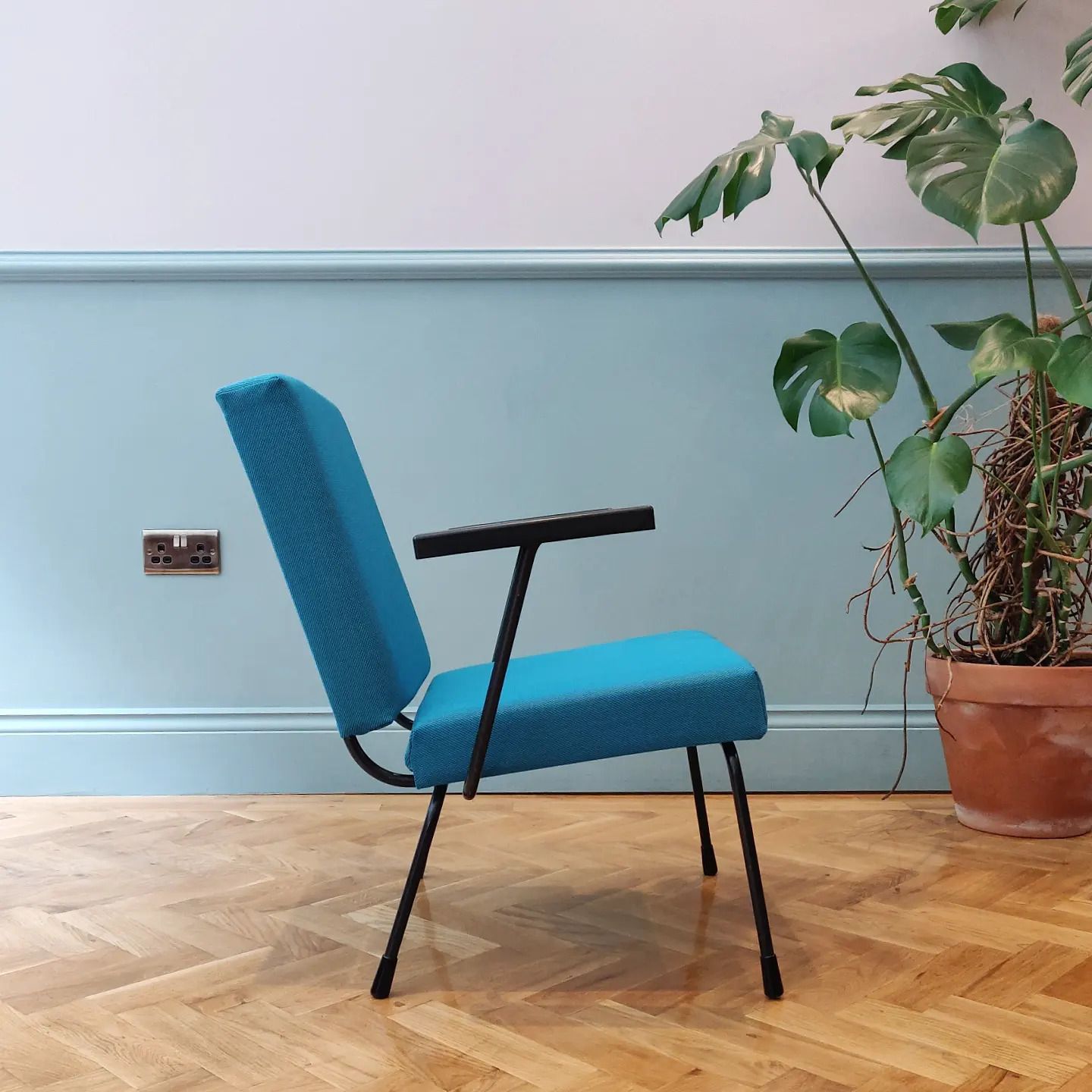 Mid 20th Century 1401 Chair Designed By Wim Rietveld For W.H. Gispen photo for sale