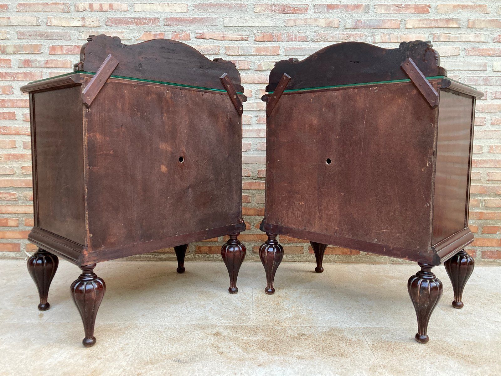 photo vinterior Mid Century Spanish Nightstands In Wood  Set Of 2