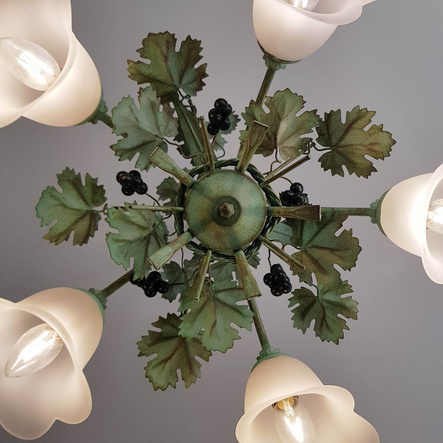 Tole Kroonluchter Hollywood Regency Stijl, Druiventros Plafondlamp, Binnenverlichting, Made In Italy photo vintage