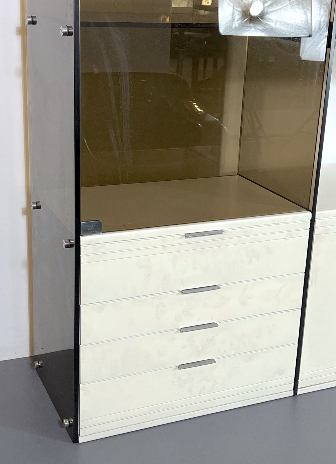 photo vintage Gallotti & Radice, Smoked Glass And Lacquered Wood Cabinet From 70s