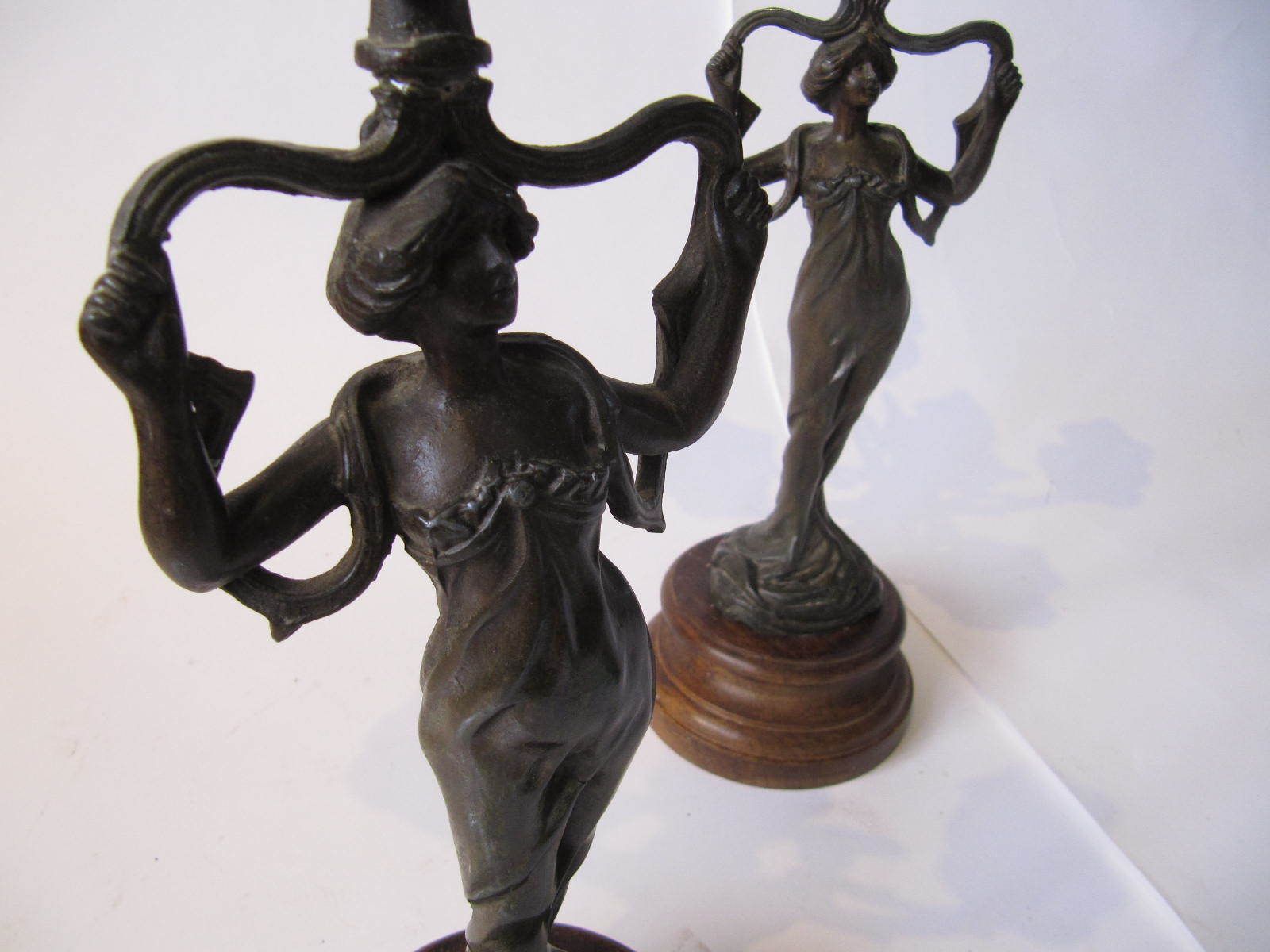 photo vinterior Art Nouveau Figure Candelabra Pair, 5 Candle