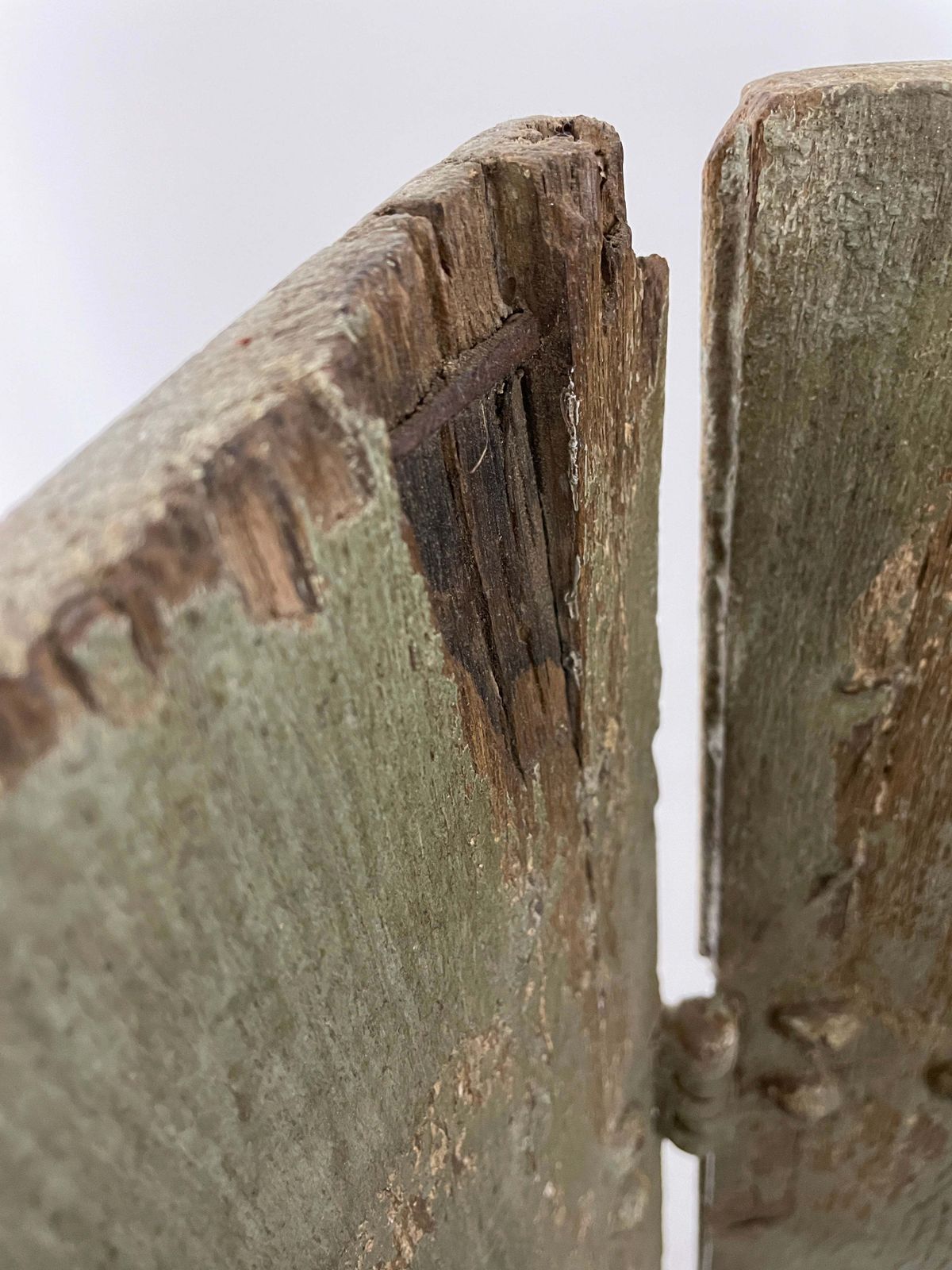 18th Century French Oak Chateau Shutters photo vinterior