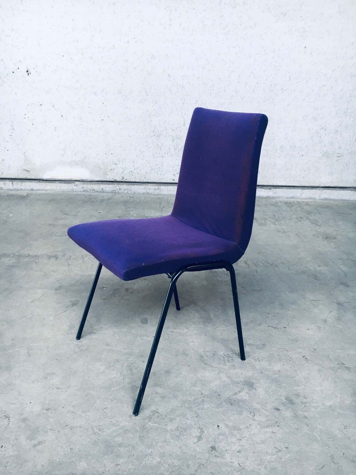 photo furniture Midcentury Modern Design Robin Chair Set By Pierre Guariche For Meurop, Belgium 1950's