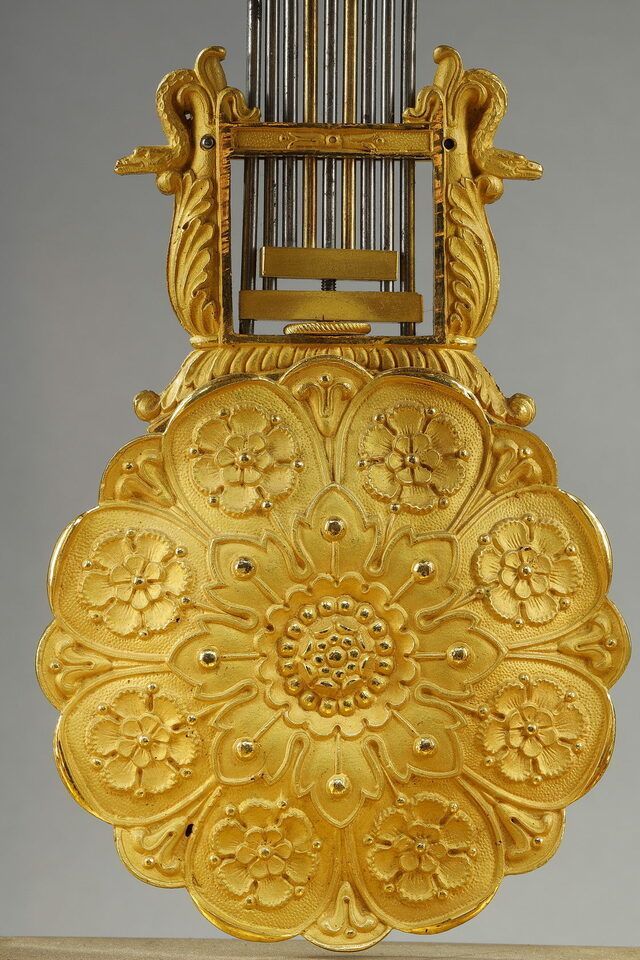 photo vinterior Large Gilt Bronze Portico Clock, Restoration Period