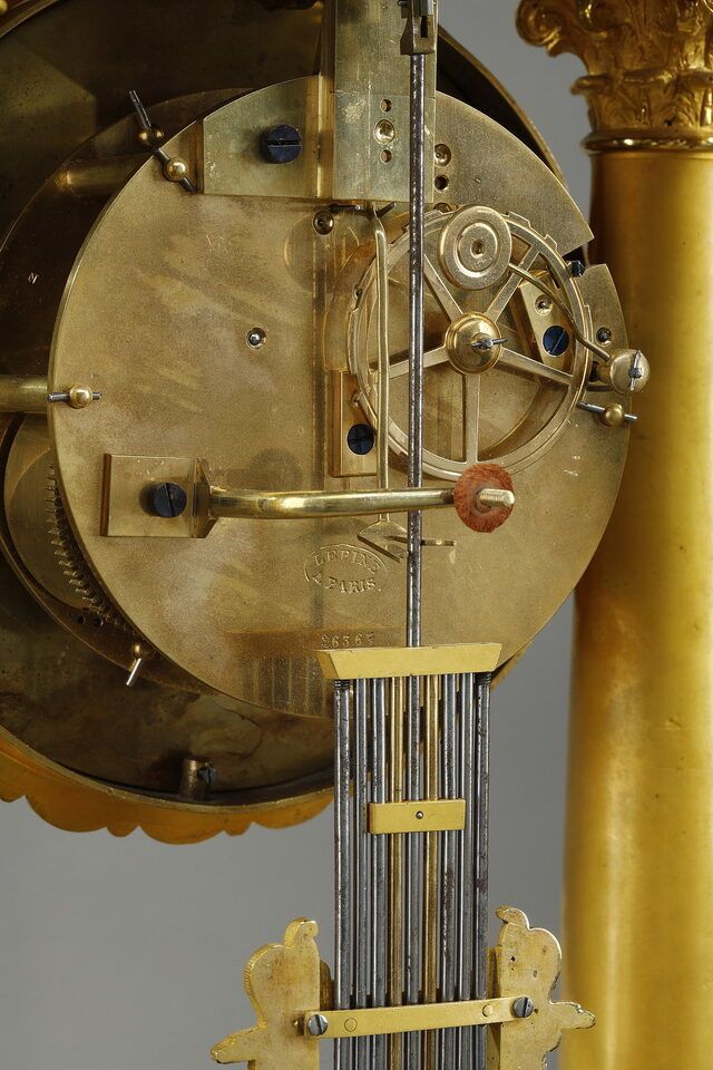 photo vintage Large Gilt Bronze Portico Clock, Restoration Period