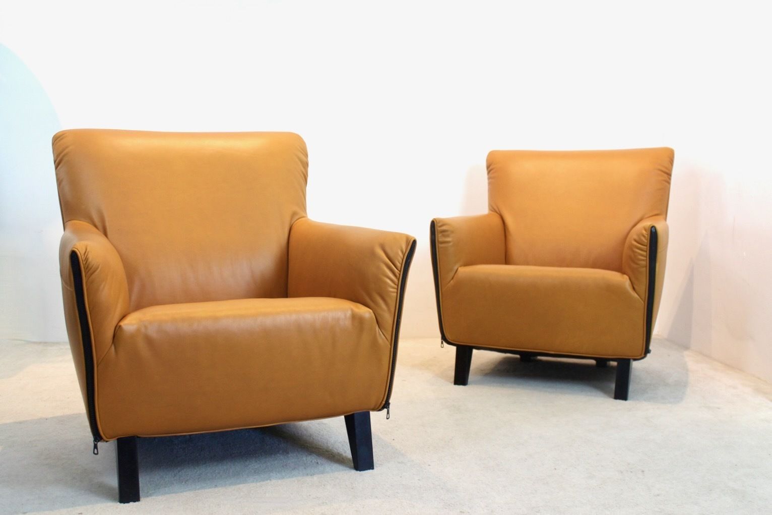 Artifort F330 Cordoba Lounge Chairs In Soft Ochre Leather By Gerard Van Den Berg photo vinterior