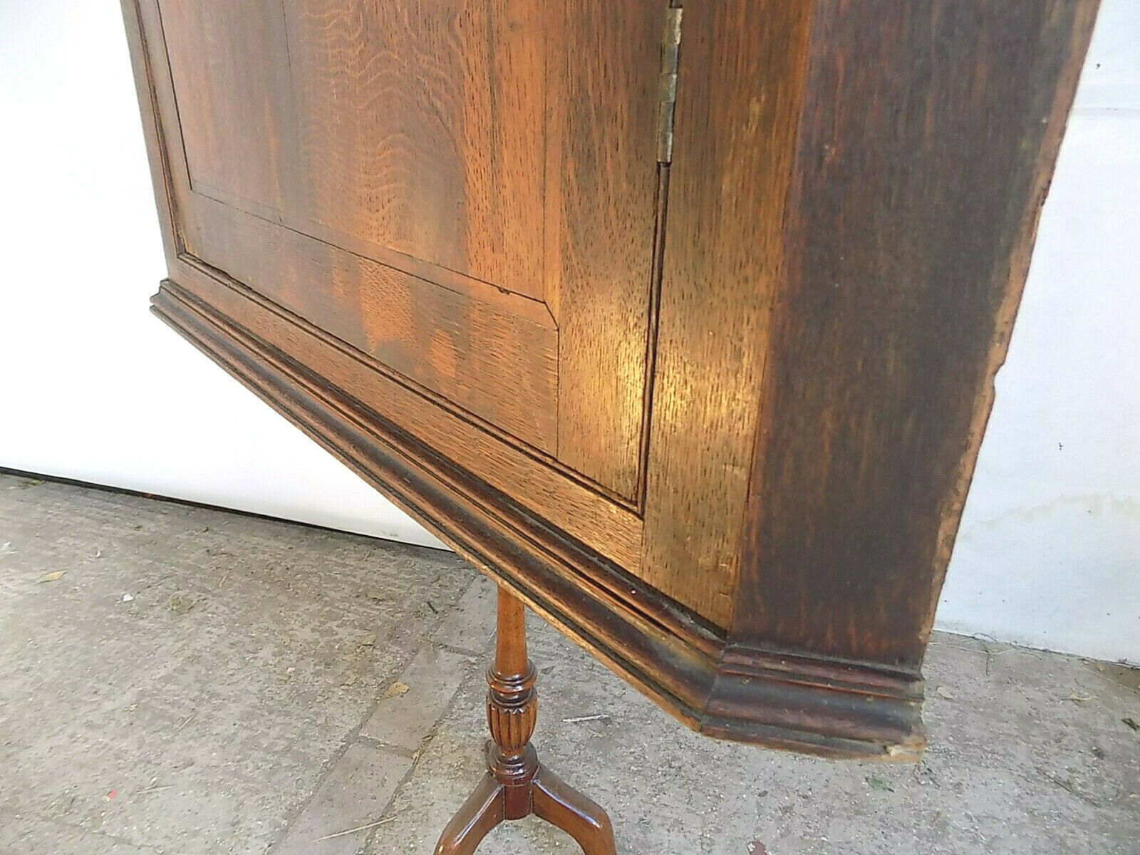 Victorian Large Oak Corner Cabinet Crimped Shelves Cupboard Cabinet Shelves photo vinterior