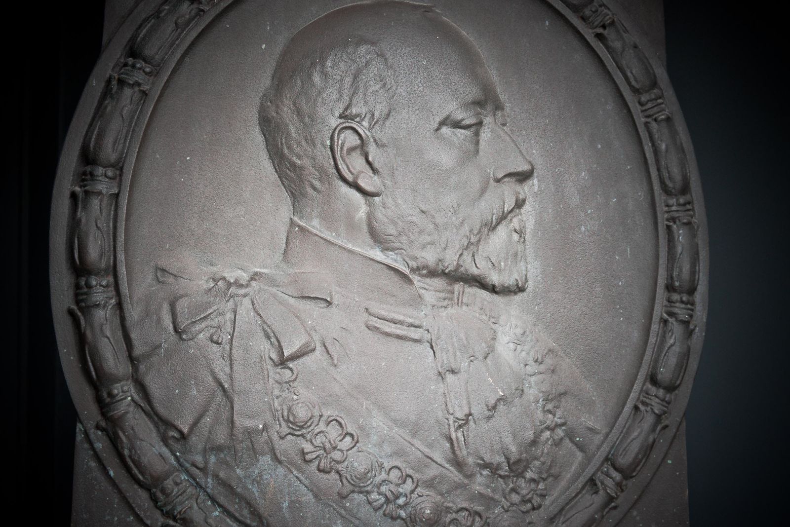photo for sale Bertie' Edward The 7th Bronze Sculpted Fountain Plaque