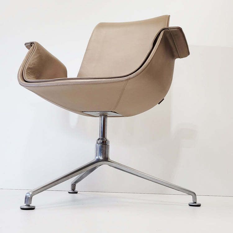 Fabricius And Kastholm Cream Tulip Chair photo furniture