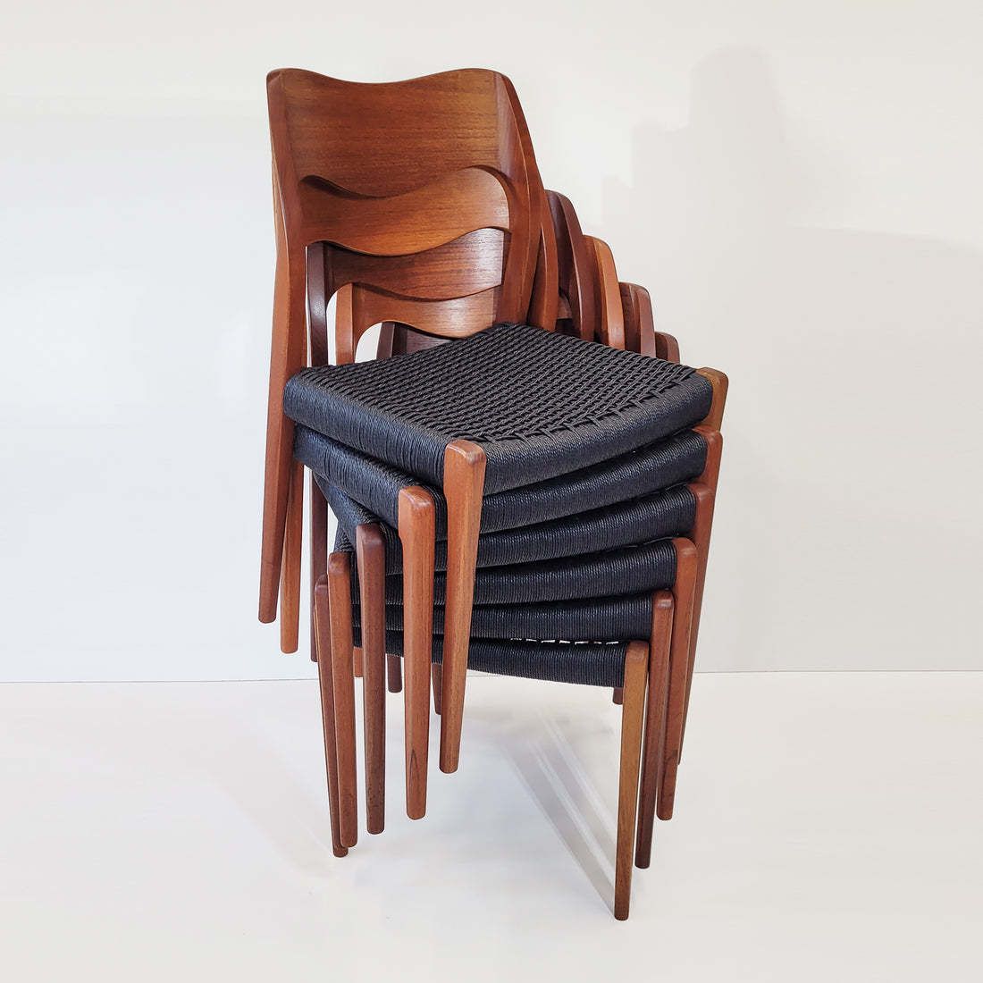 Niels Otto Møller #71 Chairs Set Of 6 photo furniture