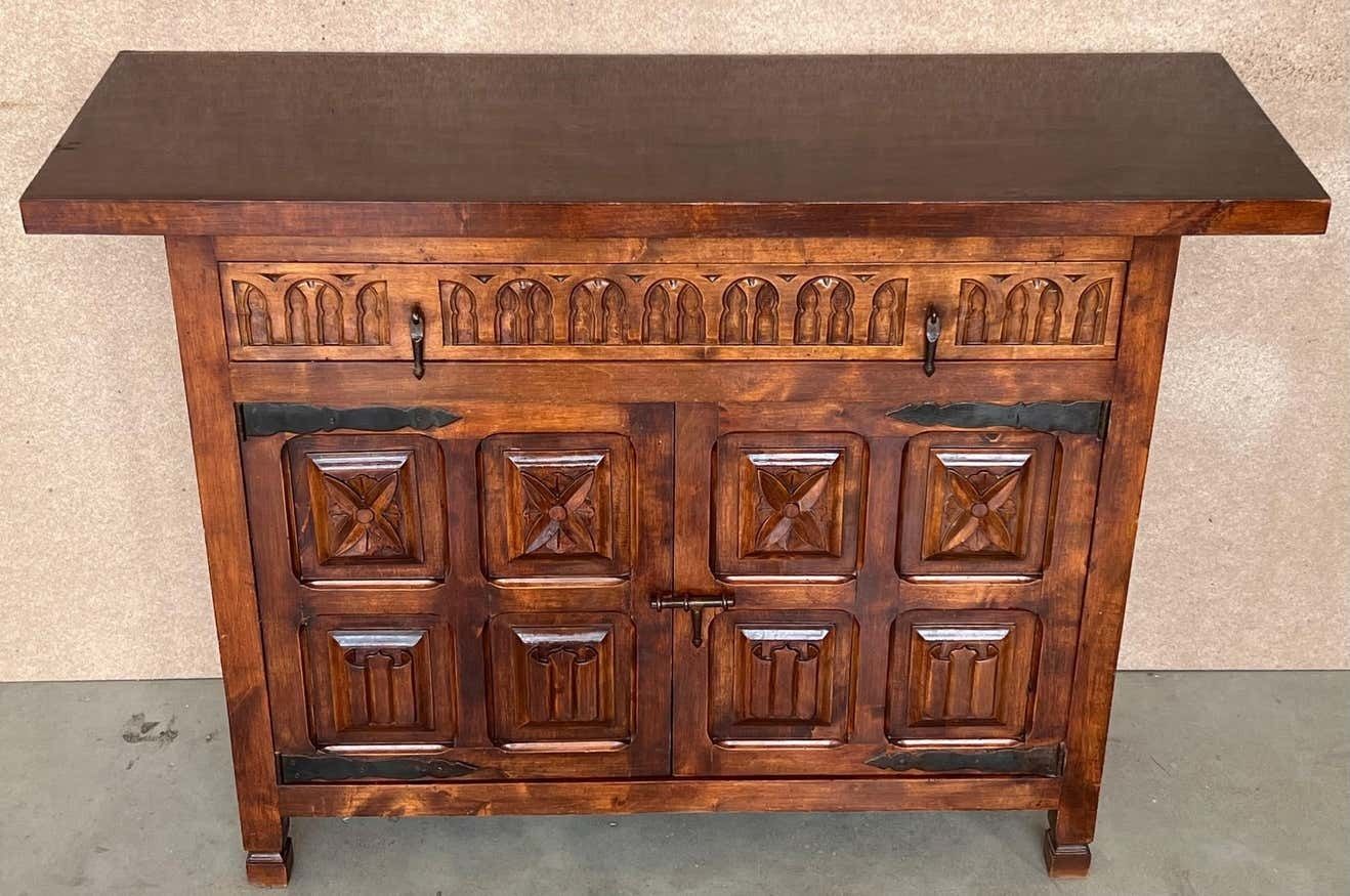 20th Century Spanish Carved Walnut Tuscan Credenza Or Buffet With One Drawer photo buy