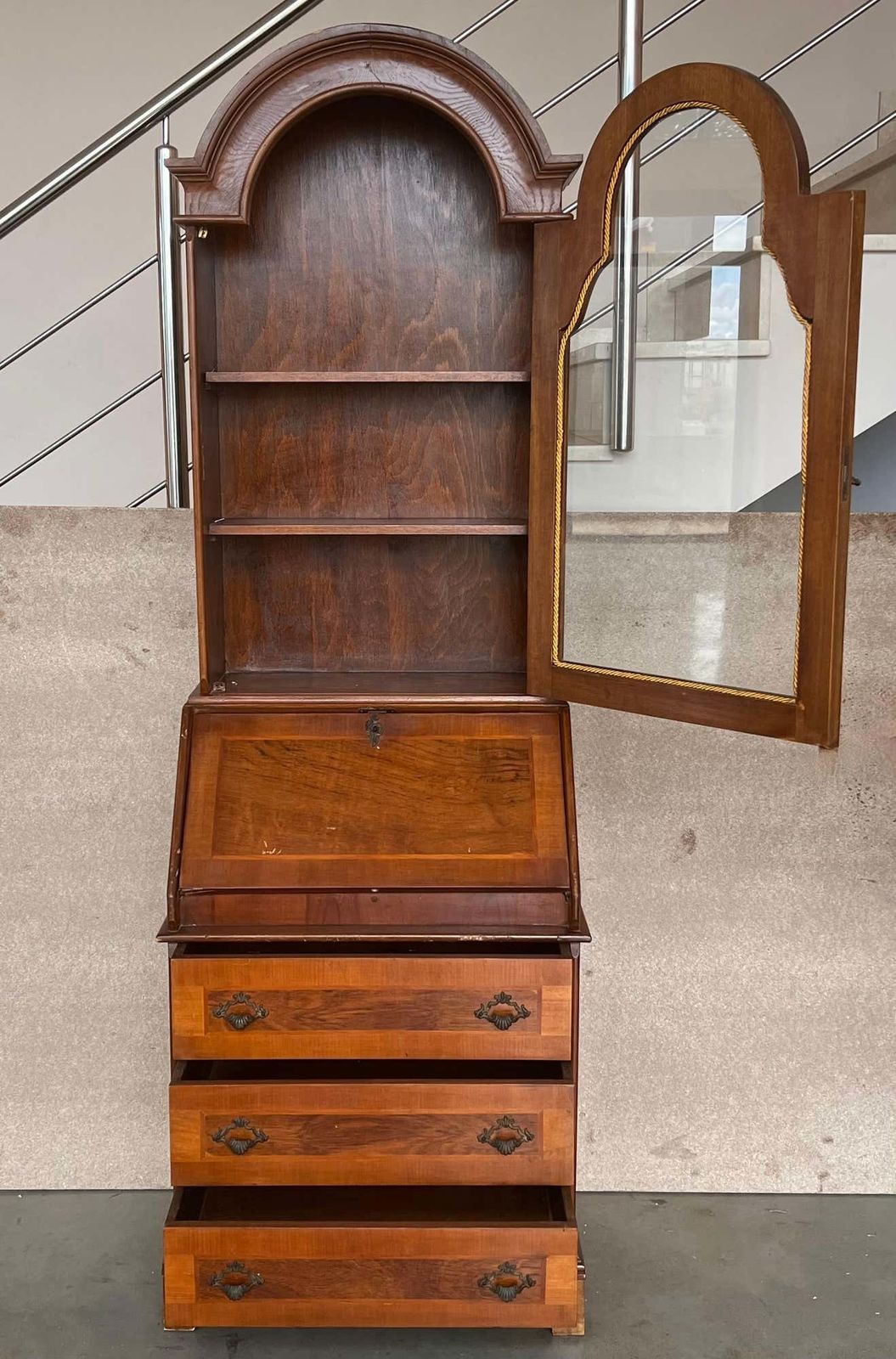 Secrétaire vitrine George I, début du XIXe siècle photo Mobilier