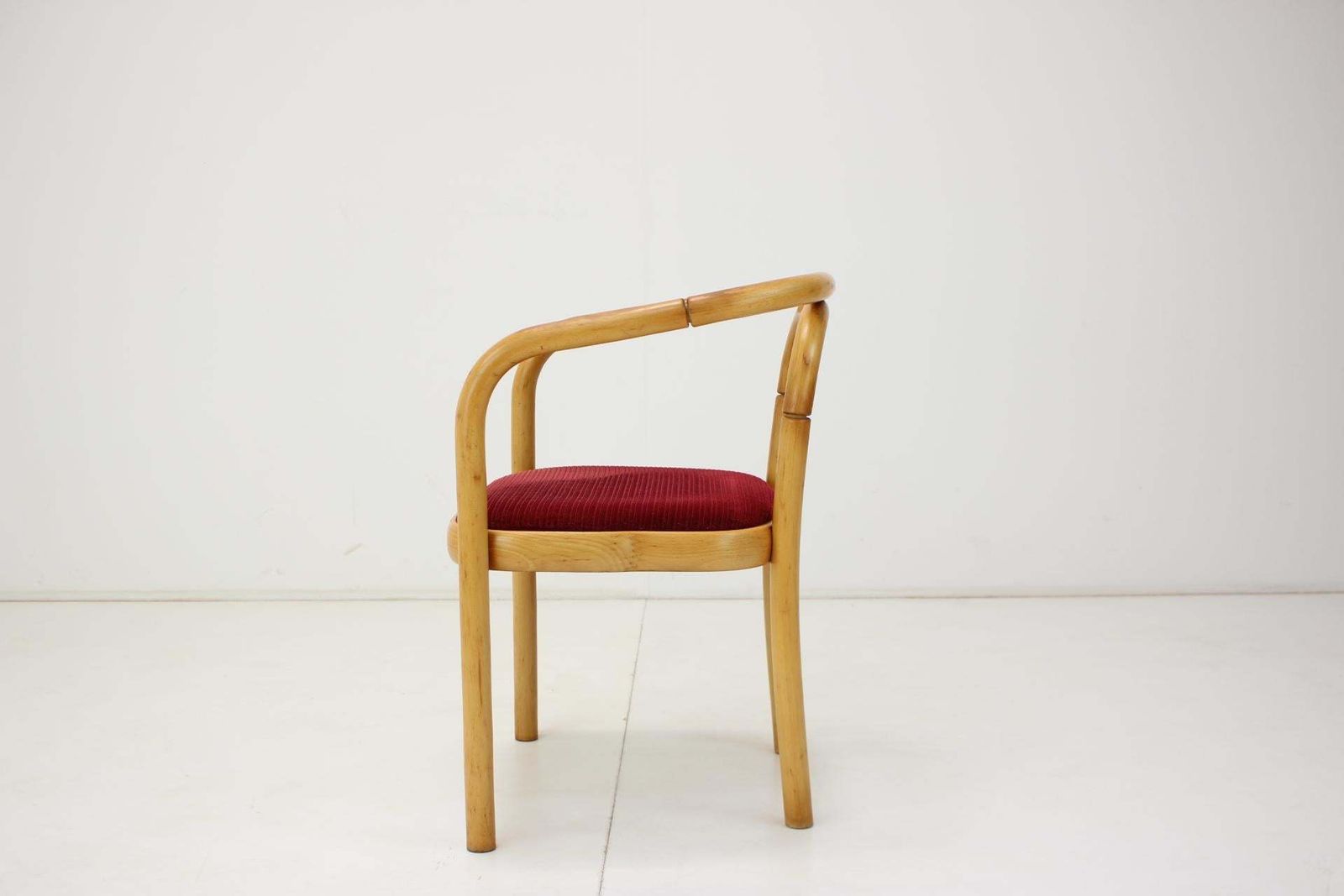 Mid Century Chair / Ton, 1992, 1990s photo 425.0