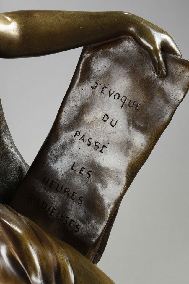photo vintage Sculpture Memoria In Patinated Bronze Signed Emile Louis Picault Late 19th Century