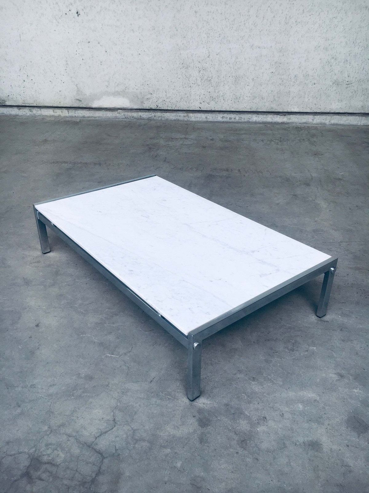 Postmodern Design Carrara Marble Low Coffee Table, Italy 1970's photo for sale