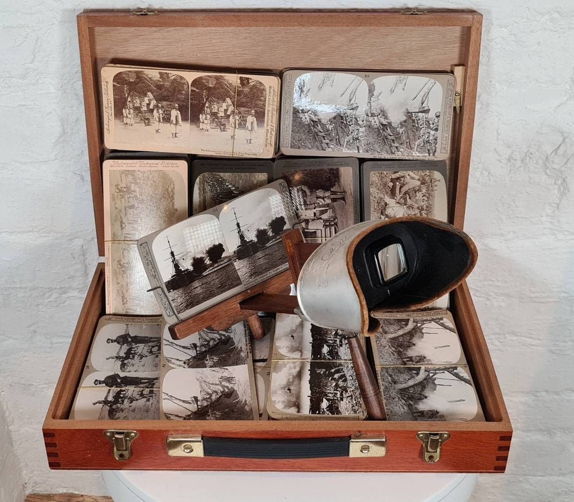 Antique Stereoscope / Handheld Stereoviewer With Over 160 Military / Conflict Themed Stereocards photo vinterior