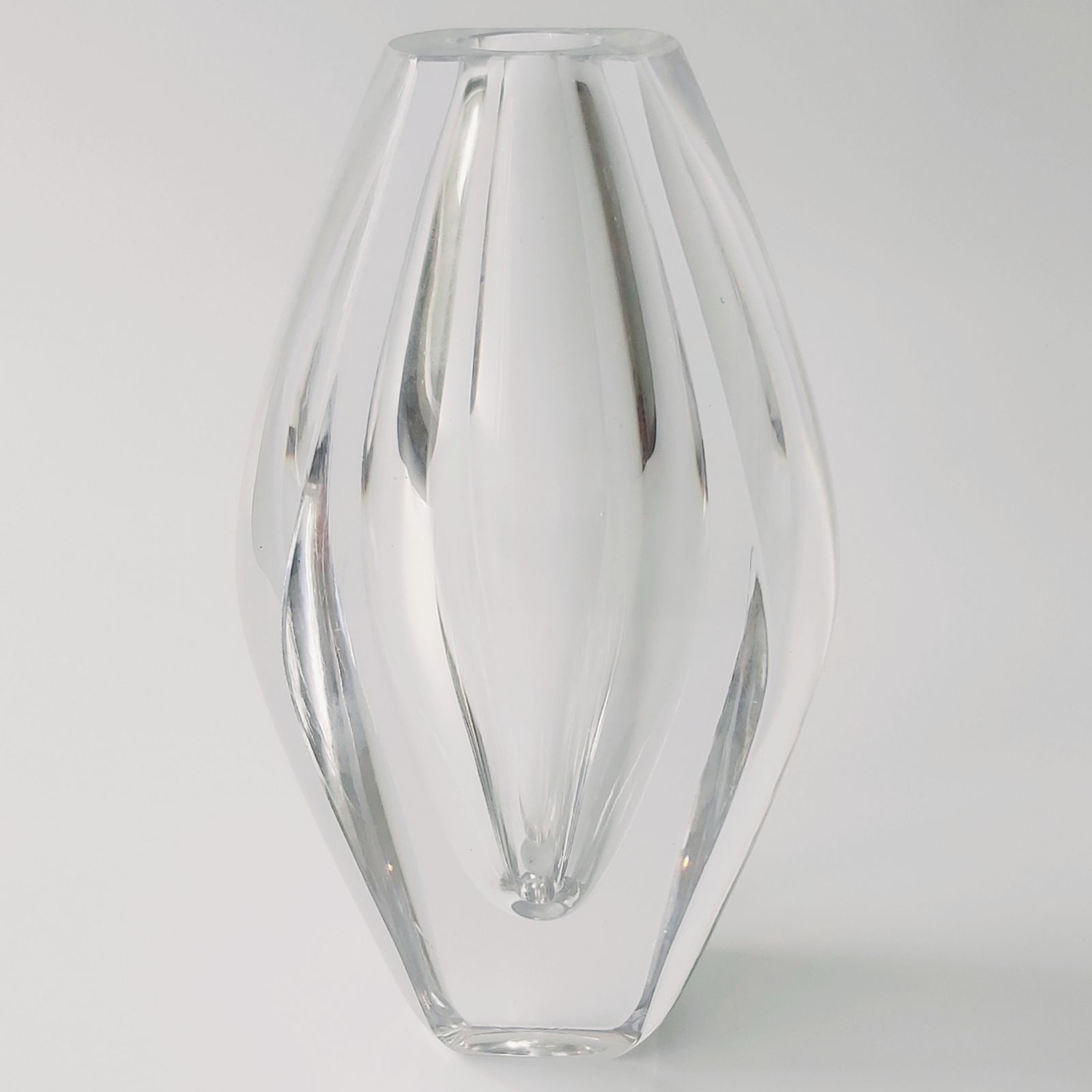 Signed Mid Century Scandinavian "Ventana" Glass Vase By Mona Morales Schildt For Kosta, Sweden, 1950s photo Home Decor