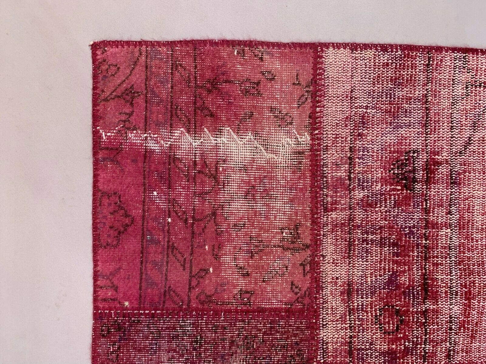 photo furniture Distressed Turkish Patchwork Rug 240x170 Cm Wool Vintage Shabby Tribal Red Large