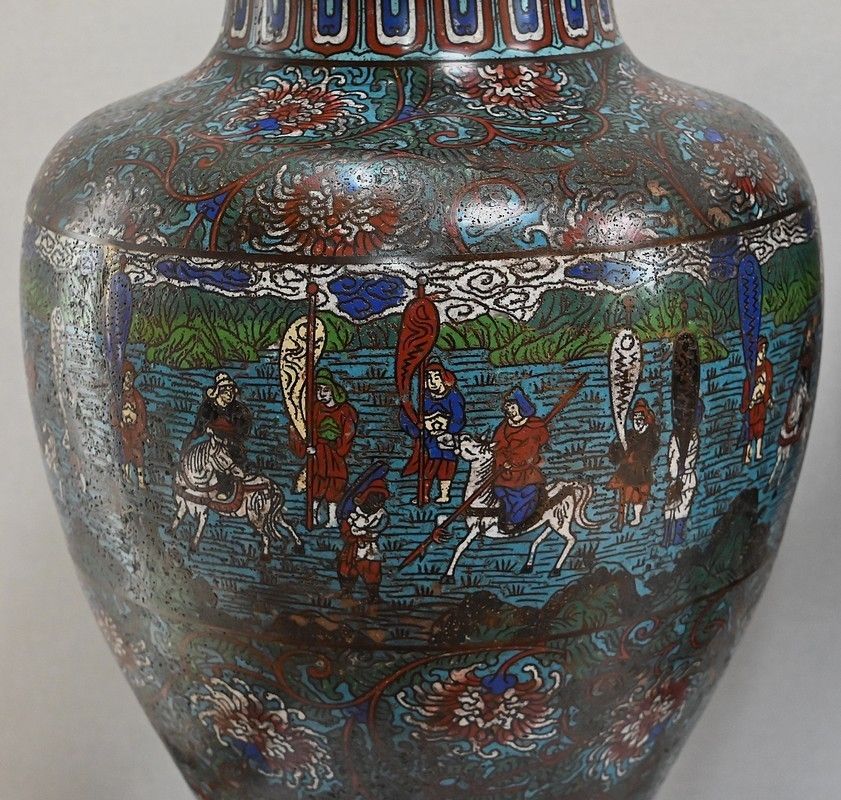 Pair Of Important Enamel Vases, Japan, 19th Century photo vinterior