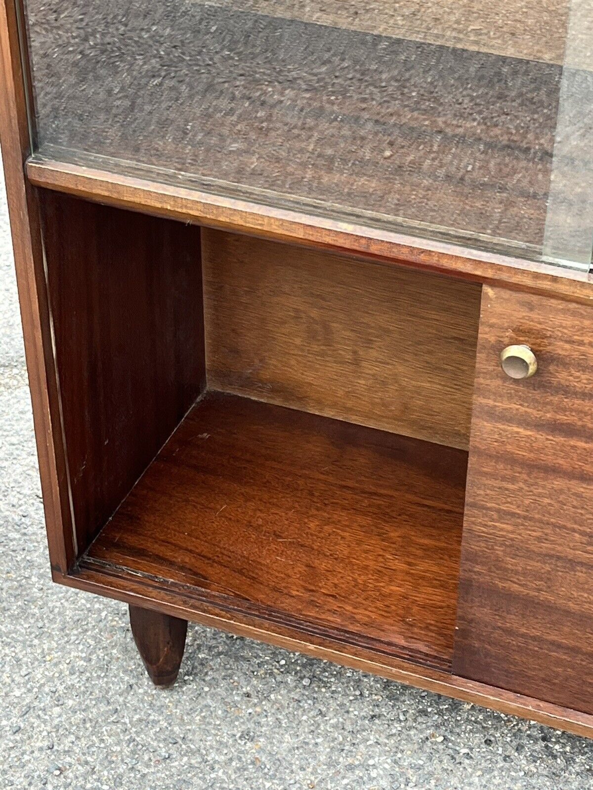 photo vinterior Mid Century Pair Of Bookcases By Beaver & Tapley