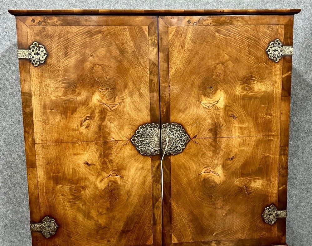 1425.0 William & Mary Style Walnut Cocktail Cabinet photo