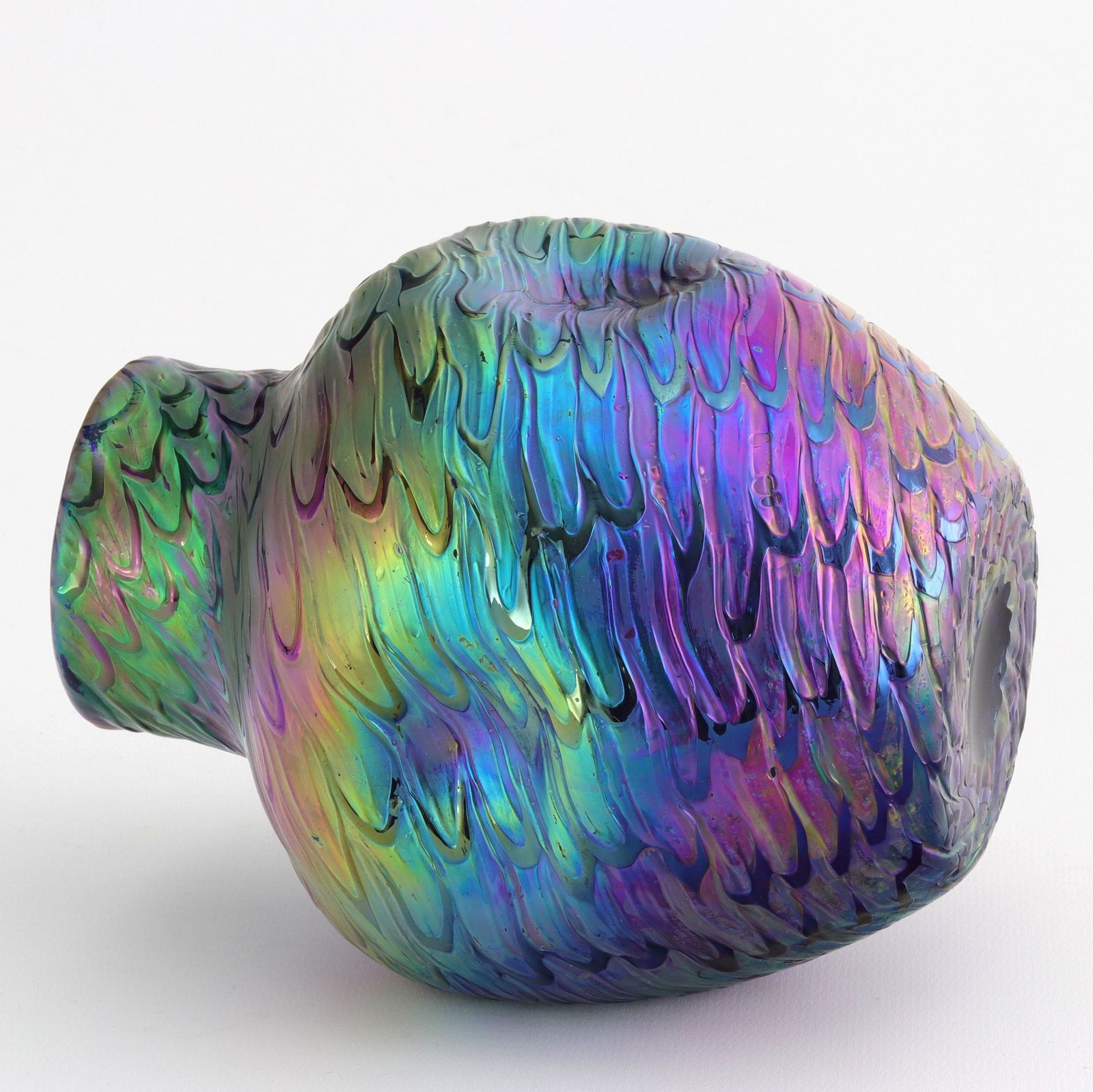 Iridescent Kralik Cobalt Blue Glass Vase In Fish Scales Décor C1900 photo vinterior