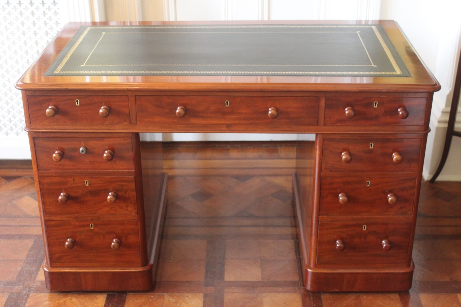 Victorian Mahogany Pedestal Desk By Edwards & Roberts