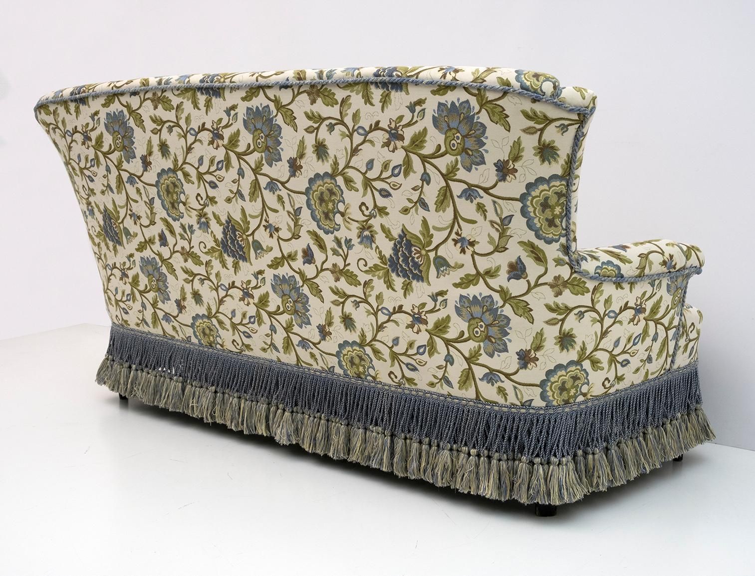 photo for sale Rare 19th Century Napoleon III Brocade Sofa And Two Armchairs
