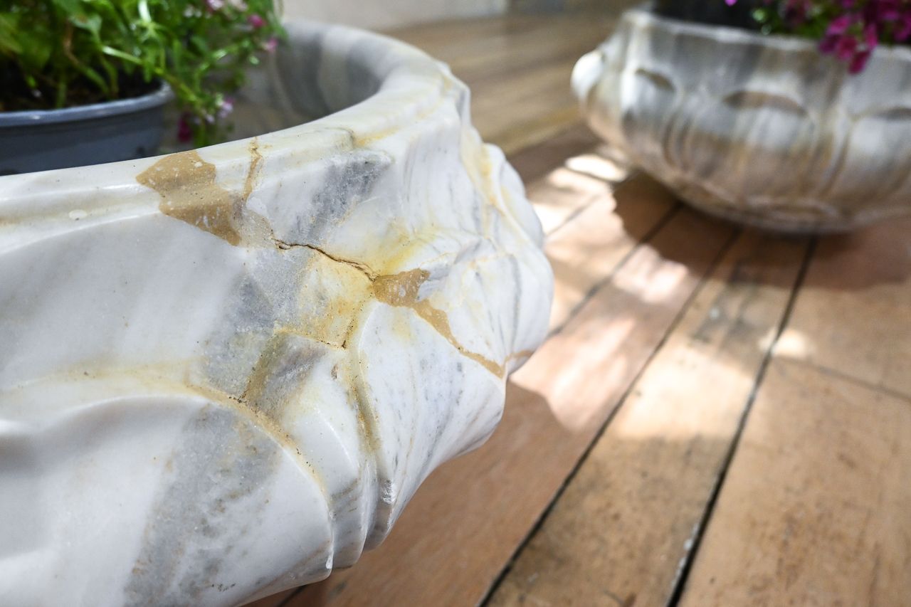 A Pair Of Carved Lotus Form Marble Jardiniere Planters photo buy
