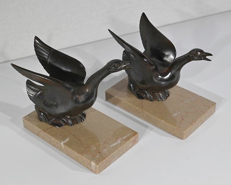 Pair Of Bookends, Swans In Patinated Metal On Marble   1930/1940 photo vinterior