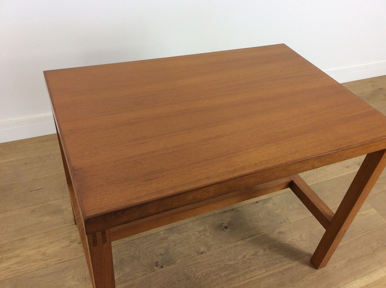 Mid Century Table photo vinterior