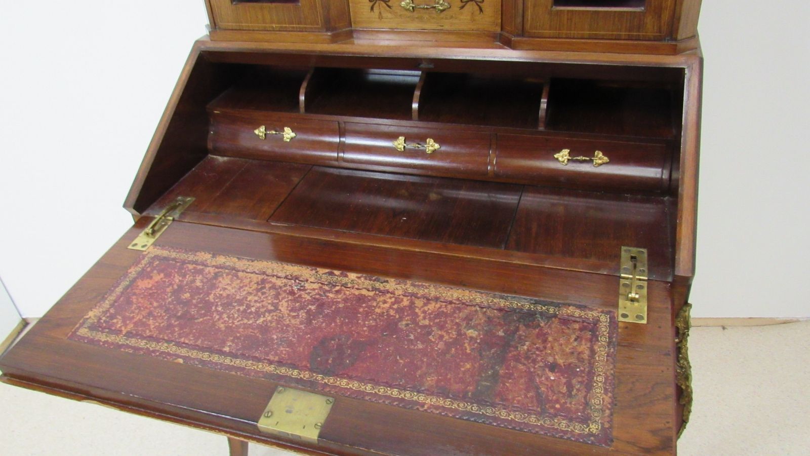 photo buy Lovely Walnut Ladies Desk, 1800s