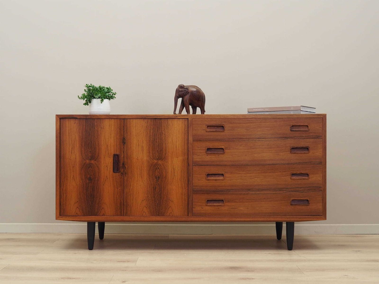 Vintage Dresser, Danish Design, 1970s, Designer: Carlo Jensen, Production: Hundevad photo furniture