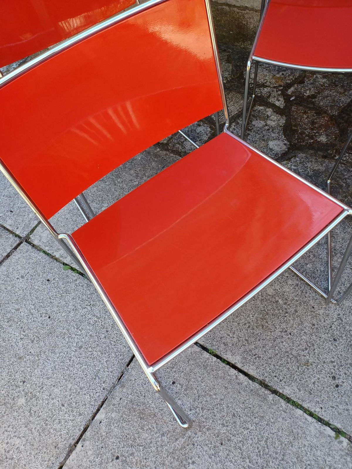 photo furniture Red Spindle Chairs By Piero Lissoni For Poro