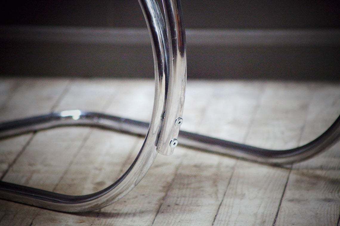 A Set Of Two Mr20 Cantilever Chairs By Mies Van De Rohe. photo vinterior