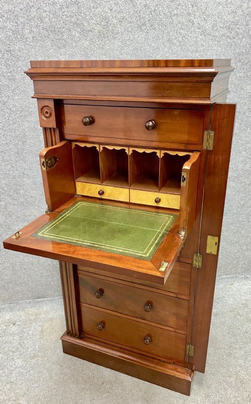Antique Druce & Co. Wellington Chest