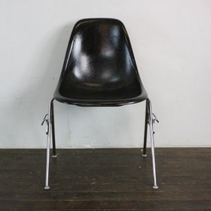 Eames Herman Miller Dss Side Chairs In Elephant Hide Grey / Light Greige / Black / Parchment On Original Stacking Bases photo vinterior