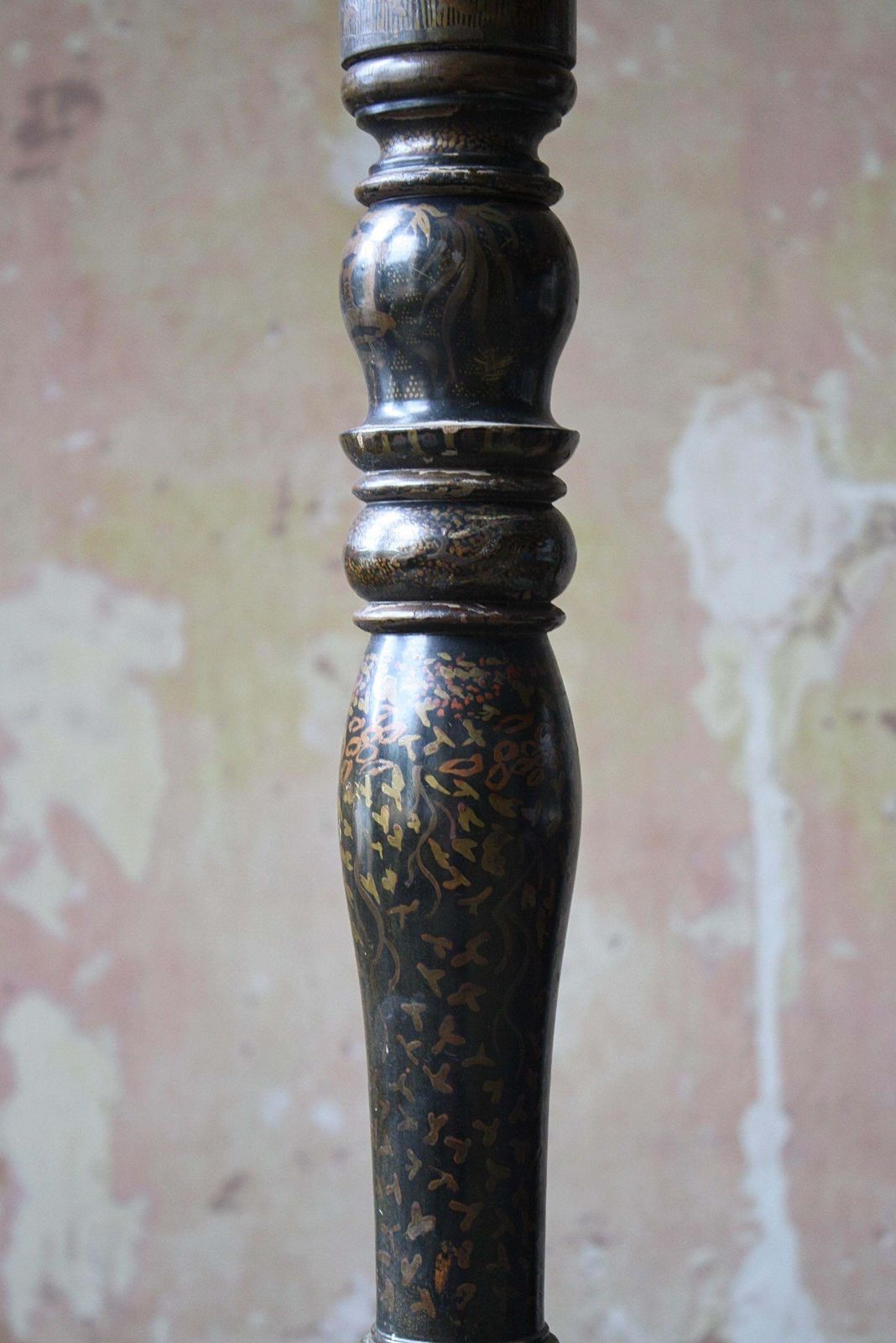 1840 19th Century Black Lacquered Chinoiserie Tripod Wine Side Table photo vintage