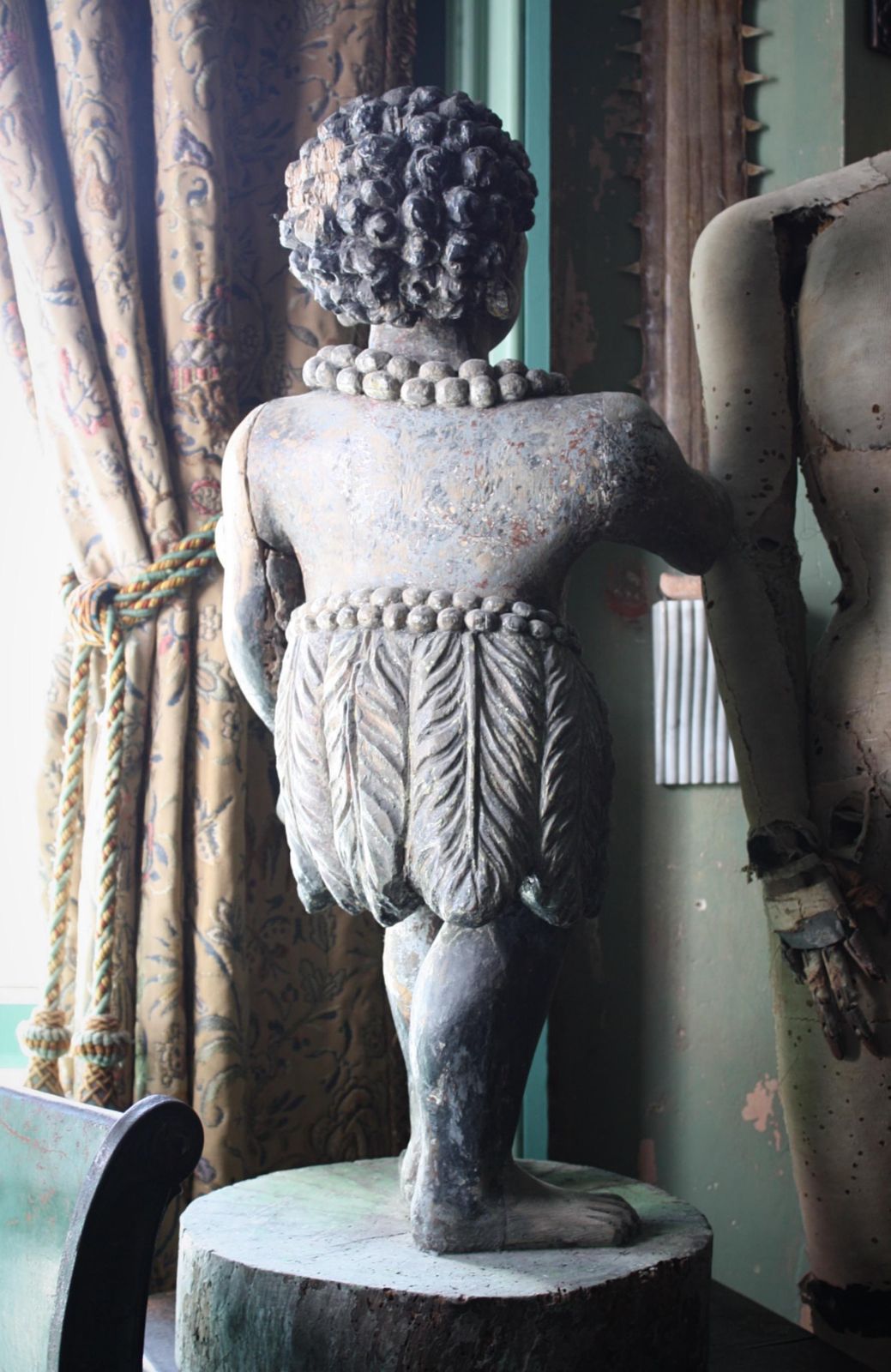 photo vinterior Late 17th/Early 18th Century Polychrome Tobacconist Figure Sign Folk Art Carving