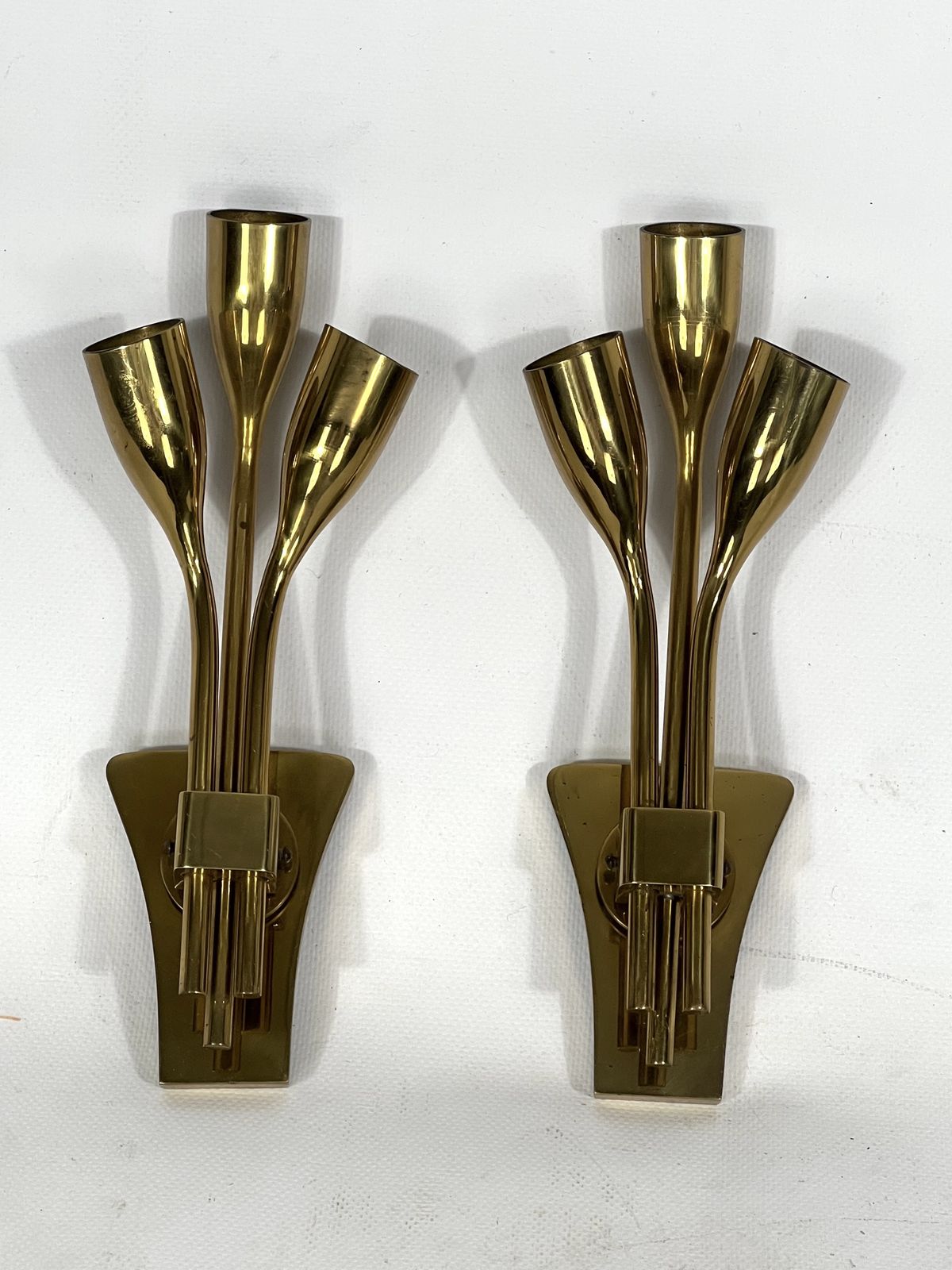 991.9 Lumi Milano, Mid Century Modern Pair Of Italian Brass Sconces From 60s photo