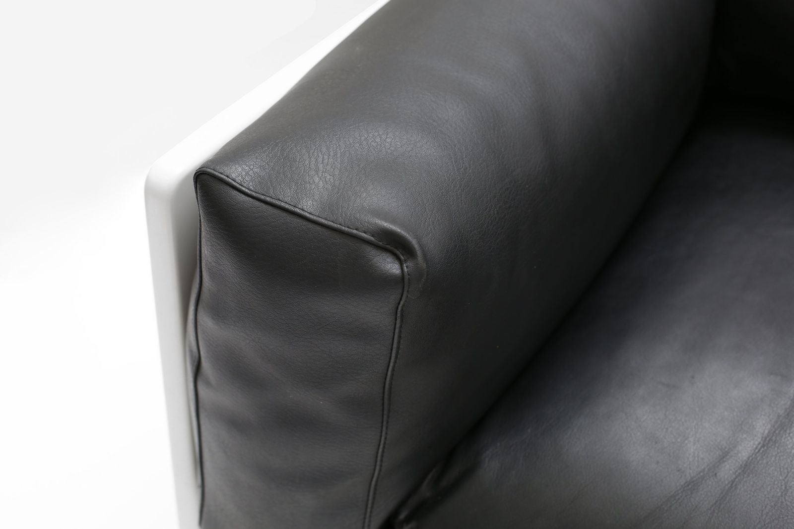 Bastiano Sofa By Tobia & Afra Scarpa photo vinterior